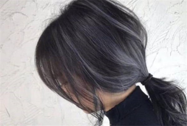 漂过头发染啥色不褪色 染发 染发不褪色 美妆 第1张