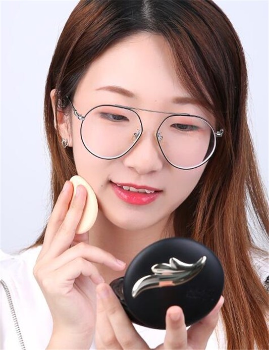 mistine散粉好用吗，mistine散粉辨别真假方法 散粉 mistine散粉 mistine散粉如何辨别真假 美容 第1张