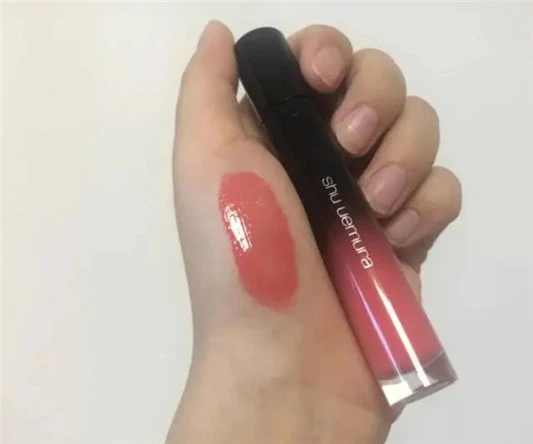 一看就喜欢，一涂就翻车的「热门色」，太坑人 你踩雷了几个 口红 第6张