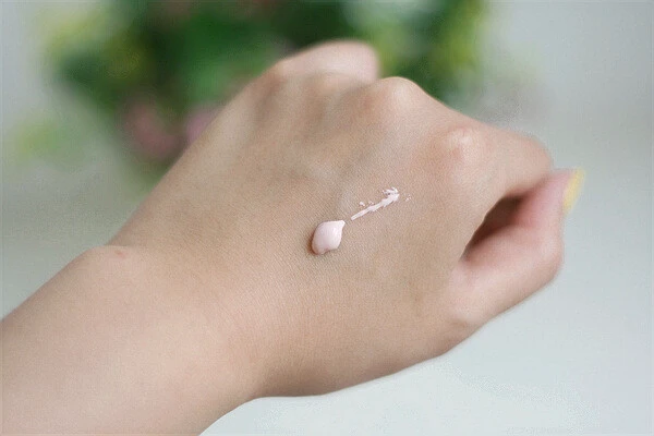 非常简单的收缩毛孔方法，收缩毛孔简单又好用 毛孔 第2张