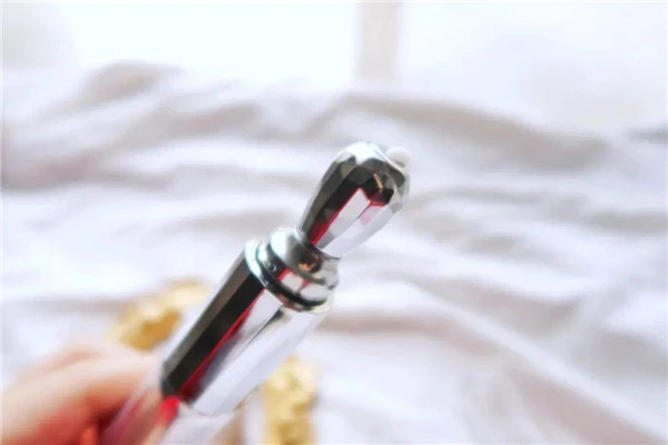 丸美小红笔眼霜便宜又耐用,丸美眼霜不输贵妇眼霜 丸美 眼霜 第20张 丸美小红笔眼霜便宜又耐用,丸美眼霜不输贵妇眼霜 丸美 眼霜 第20张