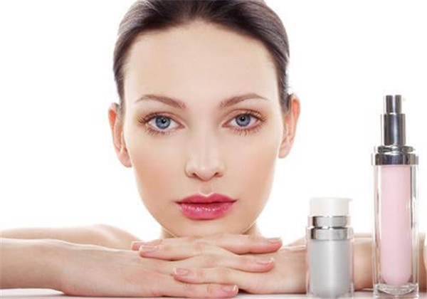 精华液和乳液的使用顺序 护肤 第1张