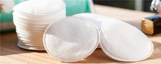 化妆棉会把爽肤水吸走吗 尚之潮 时尚生活 时尚 时尚网 生活网 生活 娱乐八卦 明星 第2张