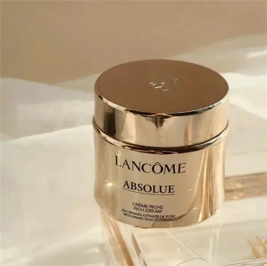 抗老面霜哪个好用倩碧水磁场、兰蔻菁纯、奢脉轻盈面霜测评盘点 面霜 第6张