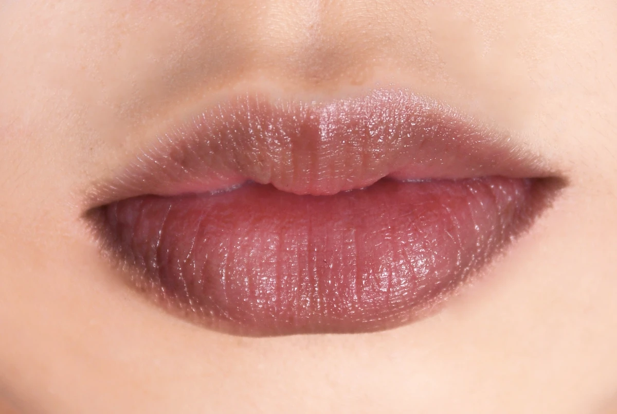 评评测测，7款平价口红测评 花西子，MAC...谁更值得买， 评评测测 口红测评 平价口红 美妆 第3张