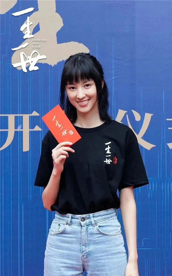 red，velvet成员joy生图美貌出圈，redvelvet成员介绍 red velvet joy 第19张