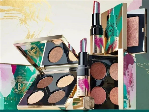 纪梵希圣诞彩妆开启鎏金魅力之路，打造闪耀妆容 纪梵希 彩妆 第24张