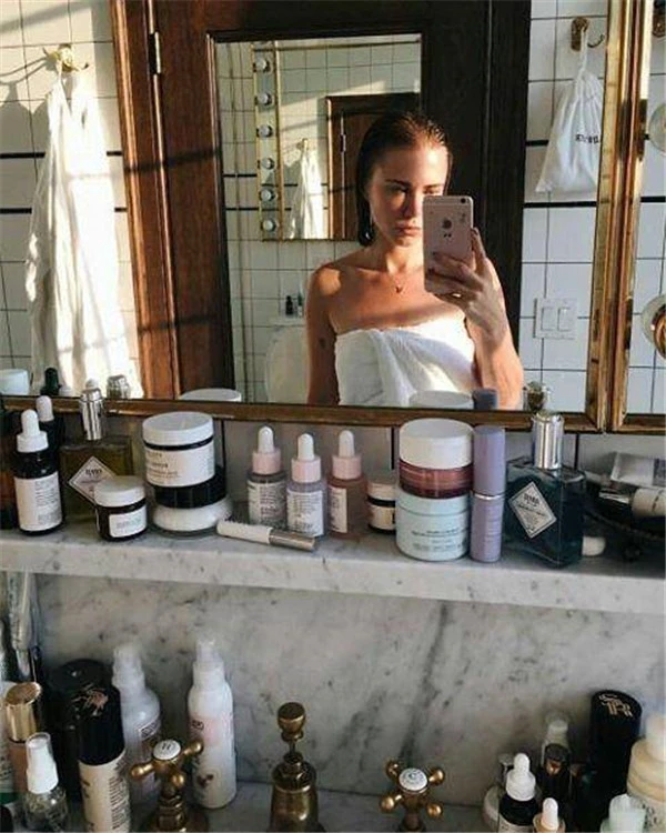 贵妇级护肤品的特点和功效,哪些可称为贵妇产品 护肤品 贵妇品牌 第2张 贵妇级护肤品的特点和功效,哪些可称为贵妇产品 护肤品 贵妇品牌 第2张