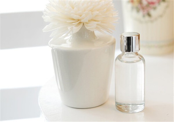 什么精油能去痘印 护肤 第1张