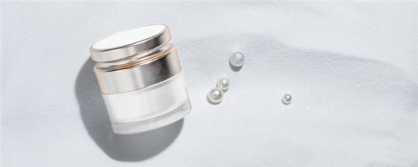 隔离霜里含有滑石粉对皮肤有害吗，滑石粉吃了对身体有害吗 护肤 第1张