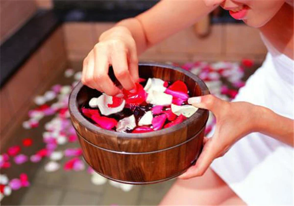 用什么洗澡会有体香 护肤 第2张