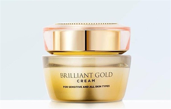 ahc面霜用了会闷痘吗，使用面霜常见的误区 AHC 面霜 第1张