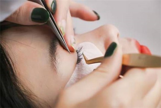 做一个美睫需要几个小时 美睫 美睫时间 美妆 第1张