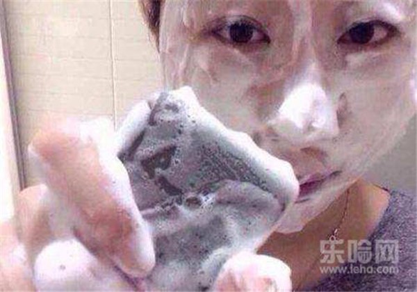 香皂洗脸可以去黑头吗，用香皂洗脸的好处 护肤 第1张