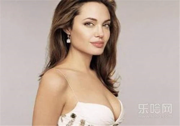 假体隆鼻要多少钱 护肤 第4张 假体隆鼻要多少钱 护肤 第4张