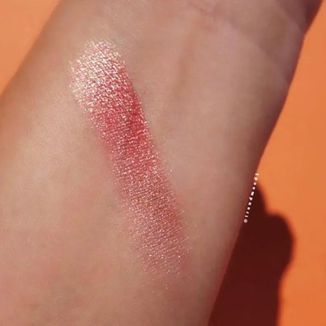 评评测测新品日报，5件绝美玫瑰色系彩妆新品发布，美到犯规 评评测测 玫瑰色系彩妆 美妆 第15张