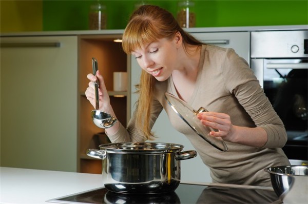 番茄豆腐汤甜美可口，卡路里低产生饱腹感 番茄 豆腐 第1张