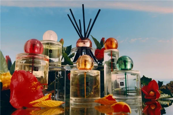 Jo Malone袓玛珑推出了花园Blossoms限量系列 香水 Malone 袓玛珑 第7张 Jo Malone袓玛珑推出了花园Blossoms限量系列 香水 Malone 袓玛珑 第7张
