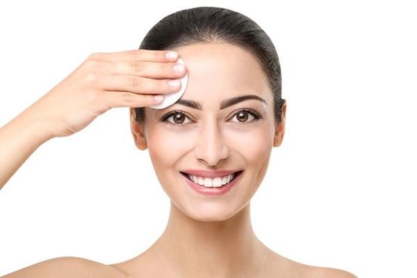 有哪些推荐给学生们用的爽肤水 爽肤水 第1张