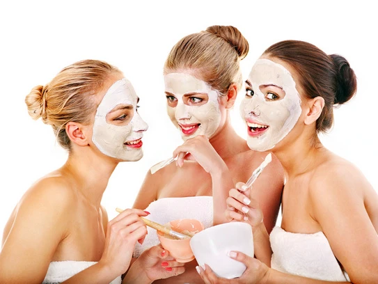 怎么判断自己属于什么肤色，扬长避短显好皮肤颜色 肤色 判断自己肤色 判断自己肤色的方法 美妆 第3张