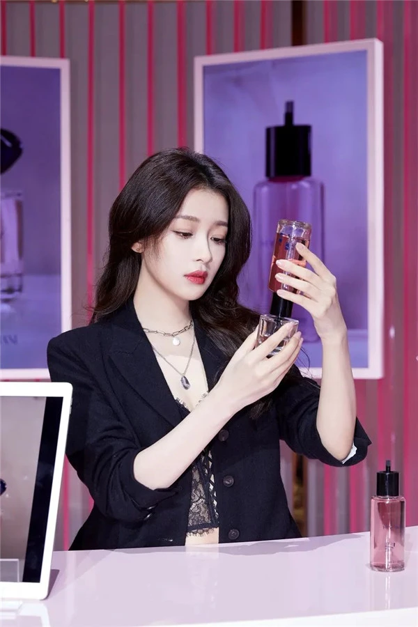 阿玛尼全新MY WAY香水芬芳上市 香水 阿玛尼 第11张