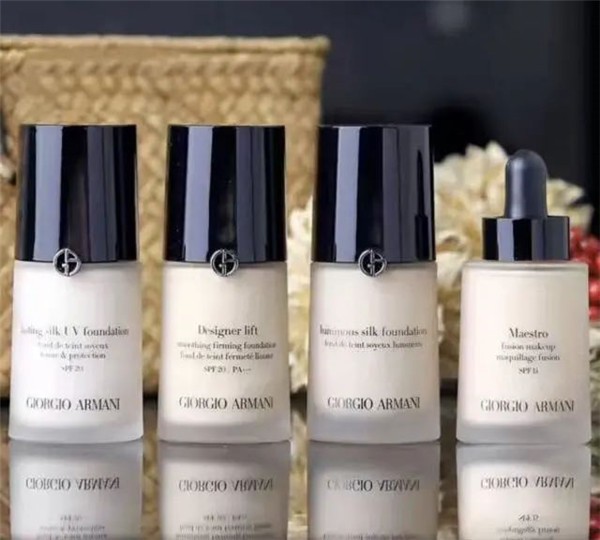 阿玛尼权利粉底液测评，如何选择色号 阿玛尼 粉底液 第1张