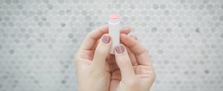 唇蜜可以代替唇膏吗 唇蜜 唇膏 美妆 第2张