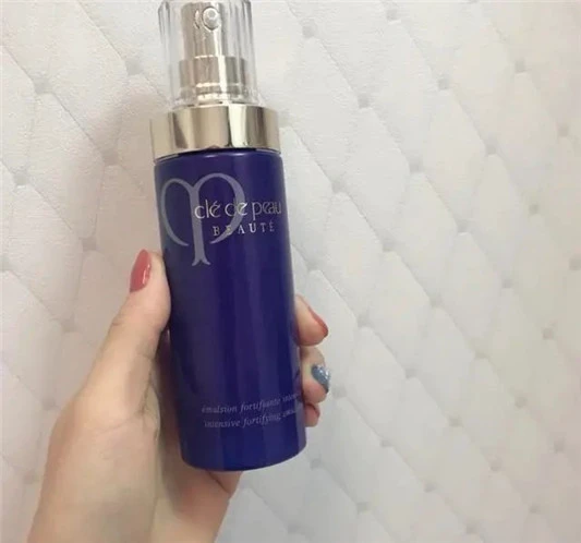 金晨才是「护肤达人」，直言黑眼圈轻了，尤其是这几个东西，绝了 护肤 第14张