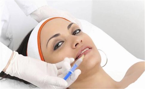 黑眼圈形成的原因：长期熬夜导致新陈代谢受影响 黑眼圈 原因 第1张