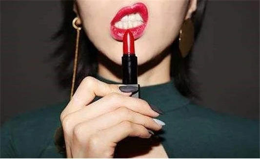 哪个品牌口红是胭脂虫 口红 胭脂虫 美妆 第2张