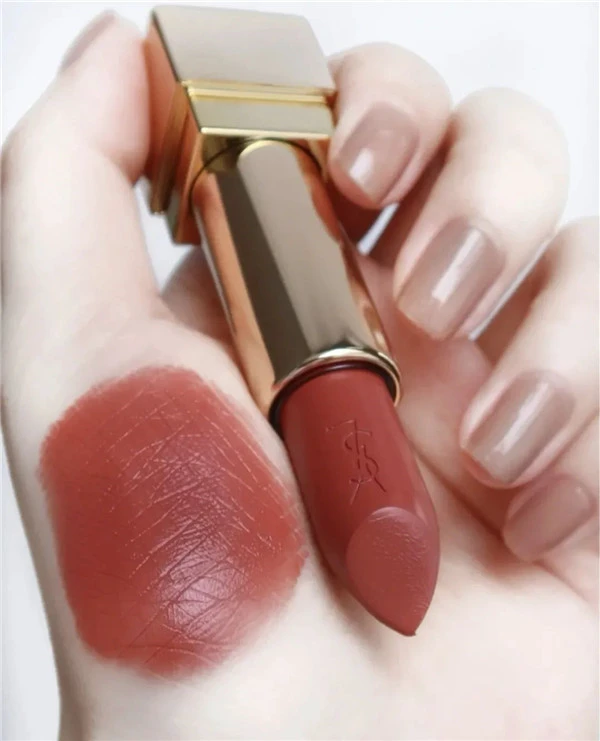 适合黄皮的口红推荐,黄皮肤适合什么颜色口红 口红 第4张 适合黄皮的口红推荐,黄皮肤适合什么颜色口红 口红 第4张