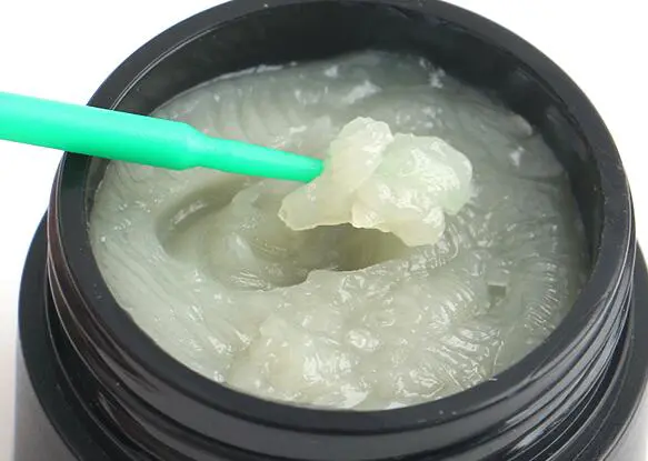 睫毛膏怎么卸妆才干净，卸妆方法分享 睫毛膏 卸睫毛膏 正确卸睫毛膏的方法 美妆 第3张