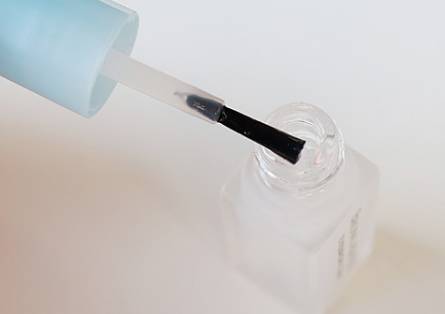 眉毛雨衣怎么卸妆 卸妆 眉毛雨衣 美妆 第1张