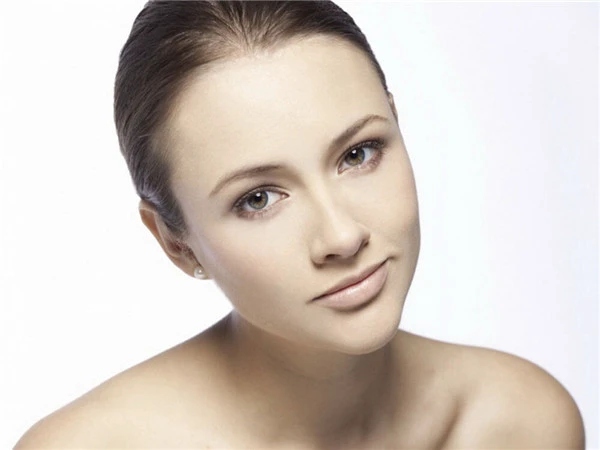 晒太阳脸上长斑怎么办 护肤 第2张 晒太阳脸上长斑怎么办 护肤 第2张