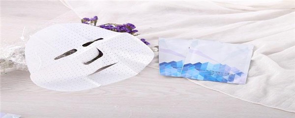 皮肤干燥敷什么面膜好，皮肤干燥自制面膜怎么做 护肤 第1张