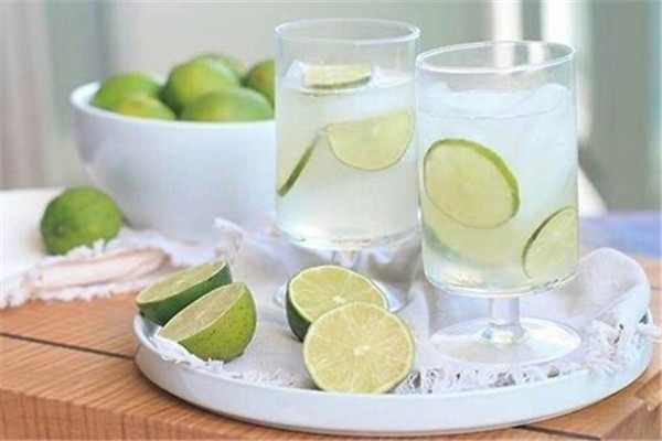 掌握正确的柠檬美白技巧，让皮肤白成「一道光」 柠檬 美白 第1张