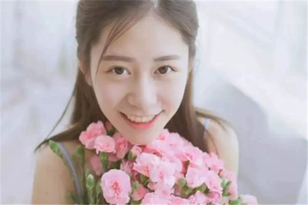 好皮肤要少吃甜食，适当清洁亮白肌肤保持干净 皮肤 清洁 第2张