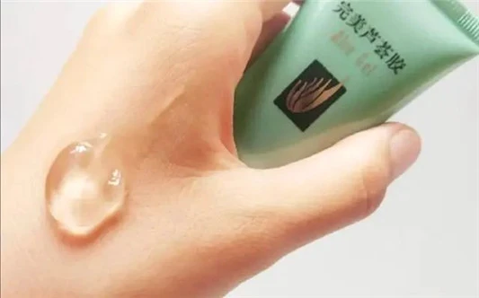 这些国货好物实惠好用,补水保湿又美白,总有一款适合你 国货 护肤品 第4张 这些国货好物实惠好用,补水保湿又美白,总有一款适合你 国货 护肤品 第4张