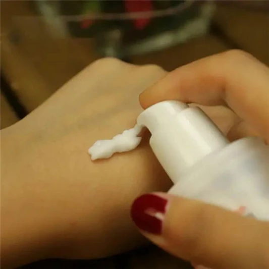 面霜不是越贵越好，人人买得起的老国货面霜，越擦越光滑 面霜 国货 第5张