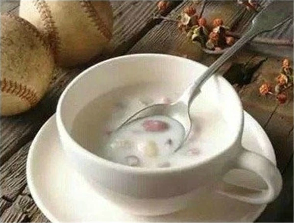 生活中可以养颜美容的习惯，女人吃什么最养颜美容 养颜美容 习惯 第2张