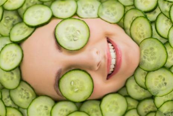 蜂蜜黄瓜柠檬怎么敷脸 面膜 黄瓜敷脸 美妆 第1张