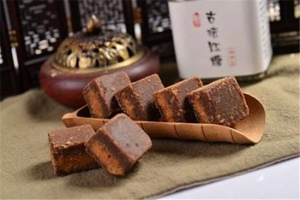 黑糖做面膜能去掉角质，泡水喝可以起到美肤悦颜的效果 黑糖 面膜 第2张