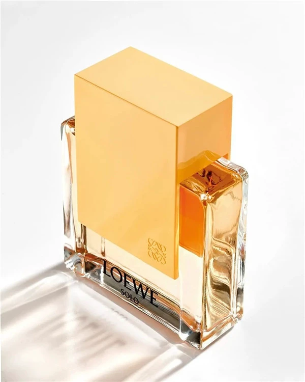 Loewe罗意威的Solo Loewe Ella Eau de Toilette新香水 罗意威 香水 第2张
