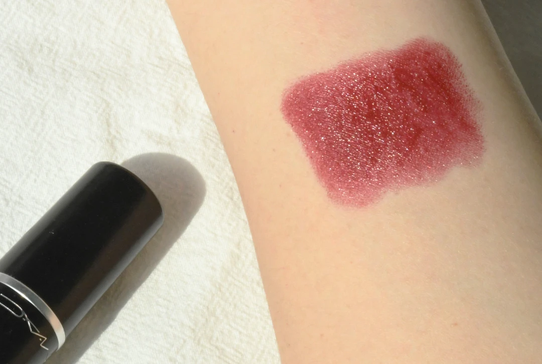 评评测测，7款平价口红测评 花西子，MAC...谁更值得买， 评评测测 口红测评 平价口红 美妆 第37张