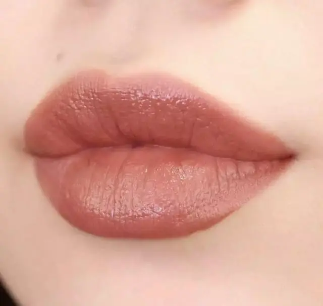 显白又温柔，秋冬新品口红也太好看了吧 口红 秋冬口红 秋冬口红新品 美妆 第7张