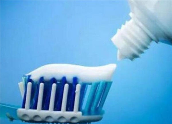 水合硅石牙膏中的作用有哪些 牙膏 水合硅石 美妆 第1张