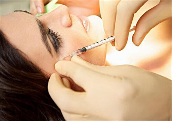 玻尿酸还是胶原蛋白好，打胶原蛋白好还是玻尿酸好 护肤 第1张