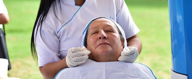 蚕丝面膜敷完要洗脸吗 蚕丝面膜 洗脸 美妆 第2张