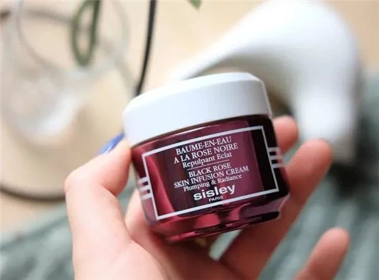 小黑瓶并不抗老，上了30岁就要睁大双眼，这四种才是「真正抗老」 精华 护肤 第7张