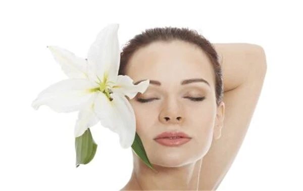 闭口粉刺究竟是个什么东西，怎样去除 闭口粉刺 去除 第2张